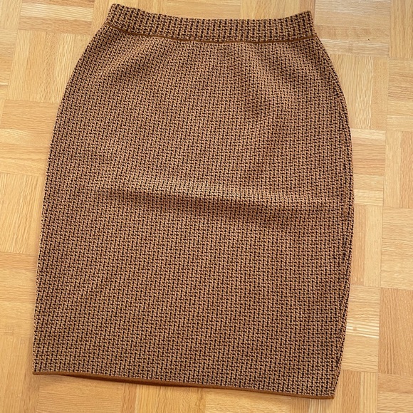 Escada Blazer with Matching Skirt - Picture 6 of 8